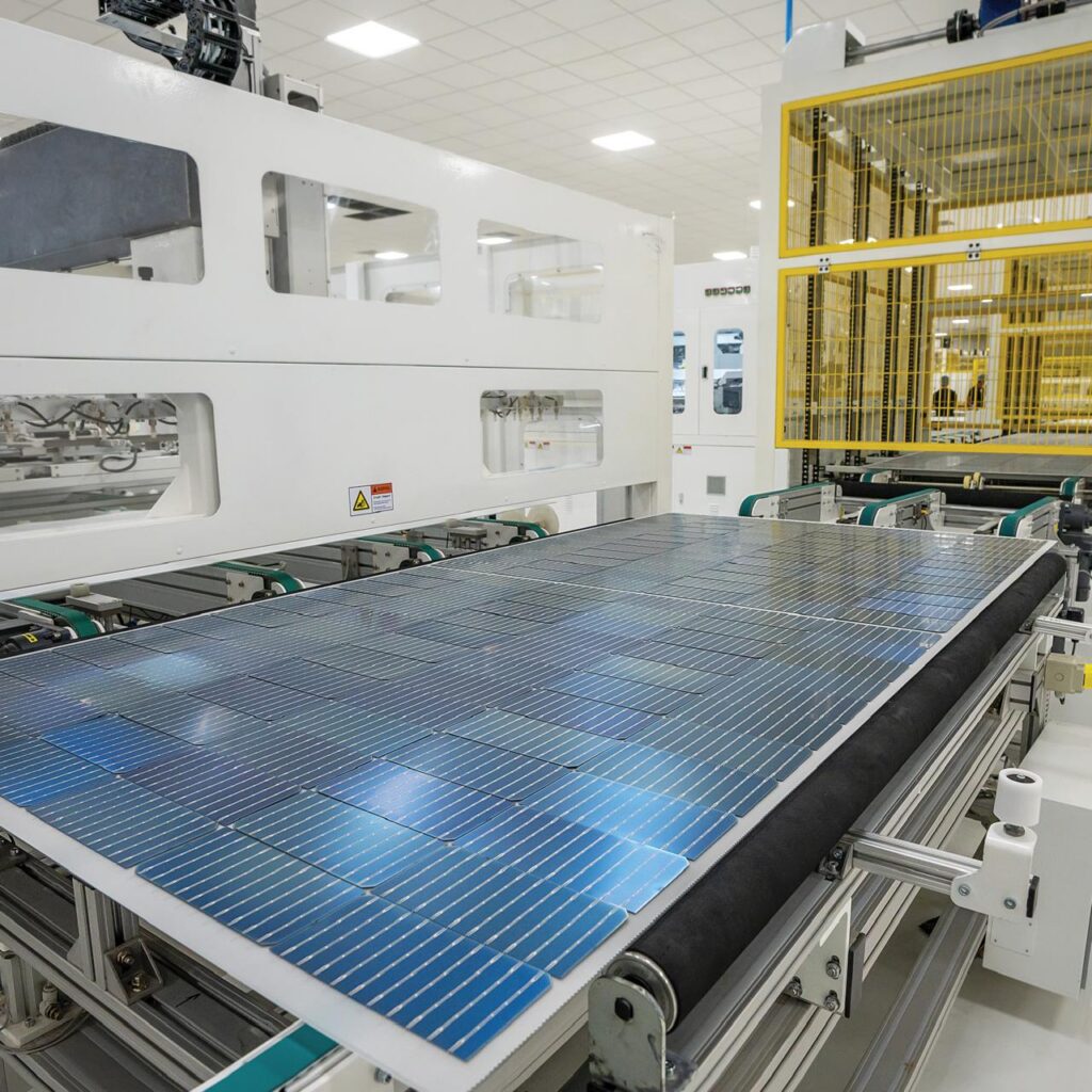 Hindistanın günəş enerjisi sənayesi davamlılıq və xərc sınağı qarşısında